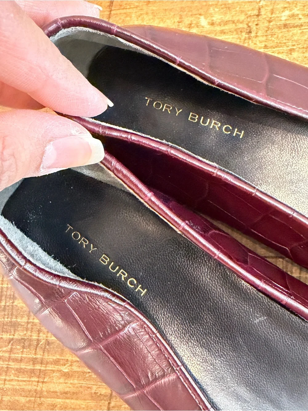 NWOT Tory Burch Cap Toe Ballet Flats in Burgundy Croc Embossed Leather sz 10M